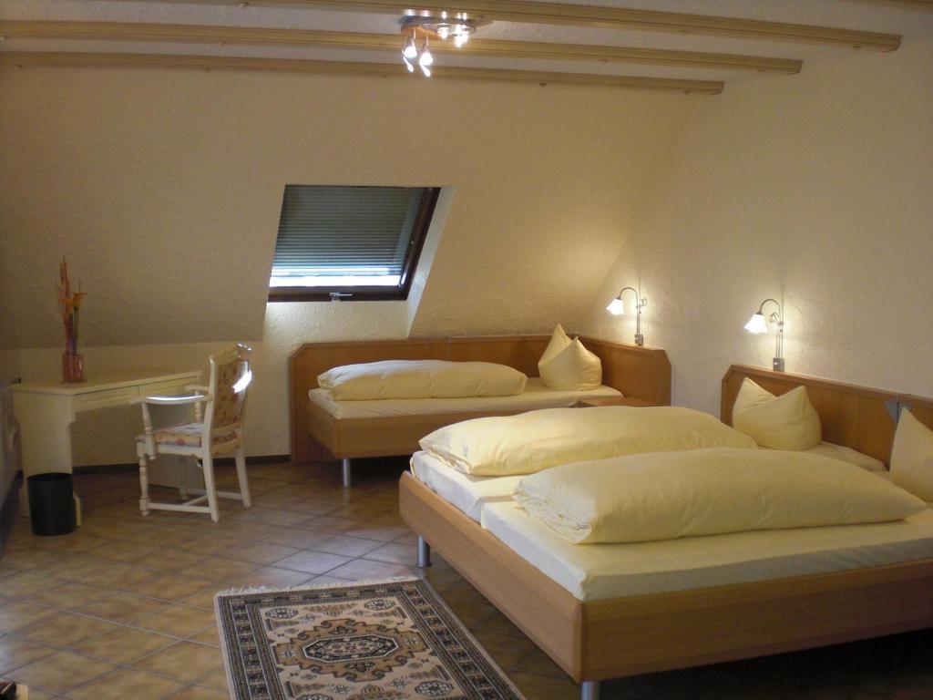 Hotel-Restaurant Schieble Kenzingen Habitación foto