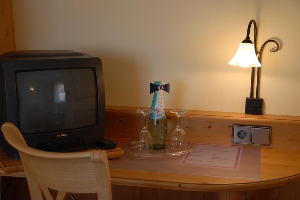 Hotel-Restaurant Schieble Kenzingen Habitación foto